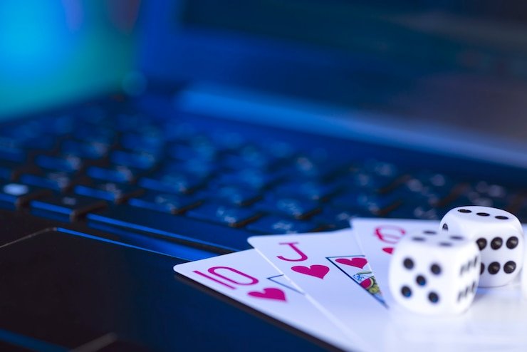 Ilustrasi keamanan data pribadi dan privasi pengguna 17track dalam proses login
